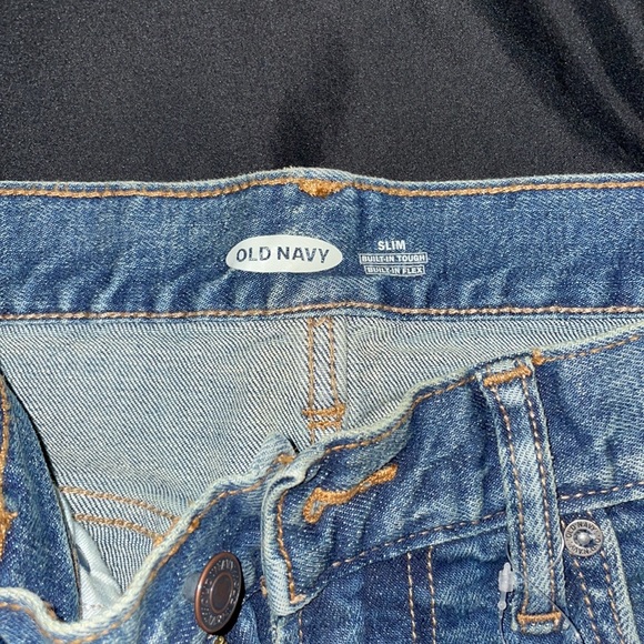 Women’s Old Navy Slim Jeans - Picture 2 of 6